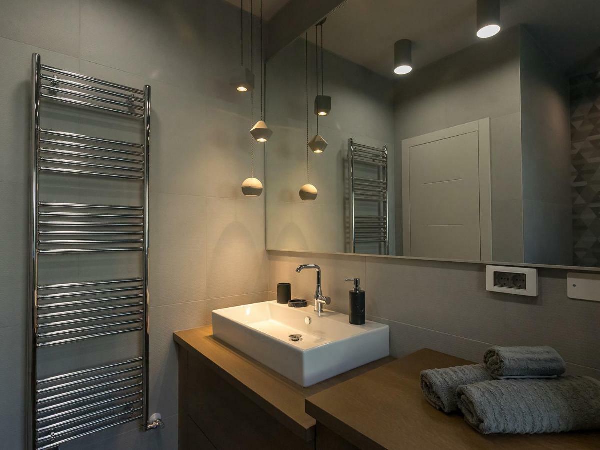 Magnolia - Modern Apartment Near City Center And Sea Porec Exterior photo